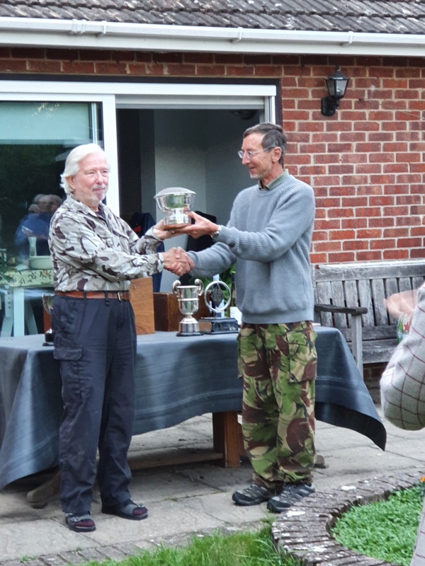 600x800 pixels (197K)